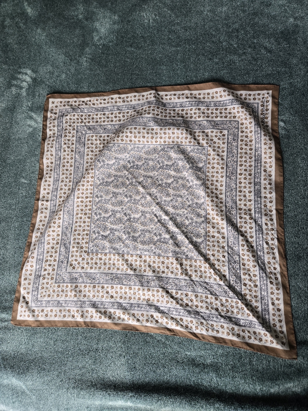 Brown & White Paisley Floral Satin Scarf 🤎